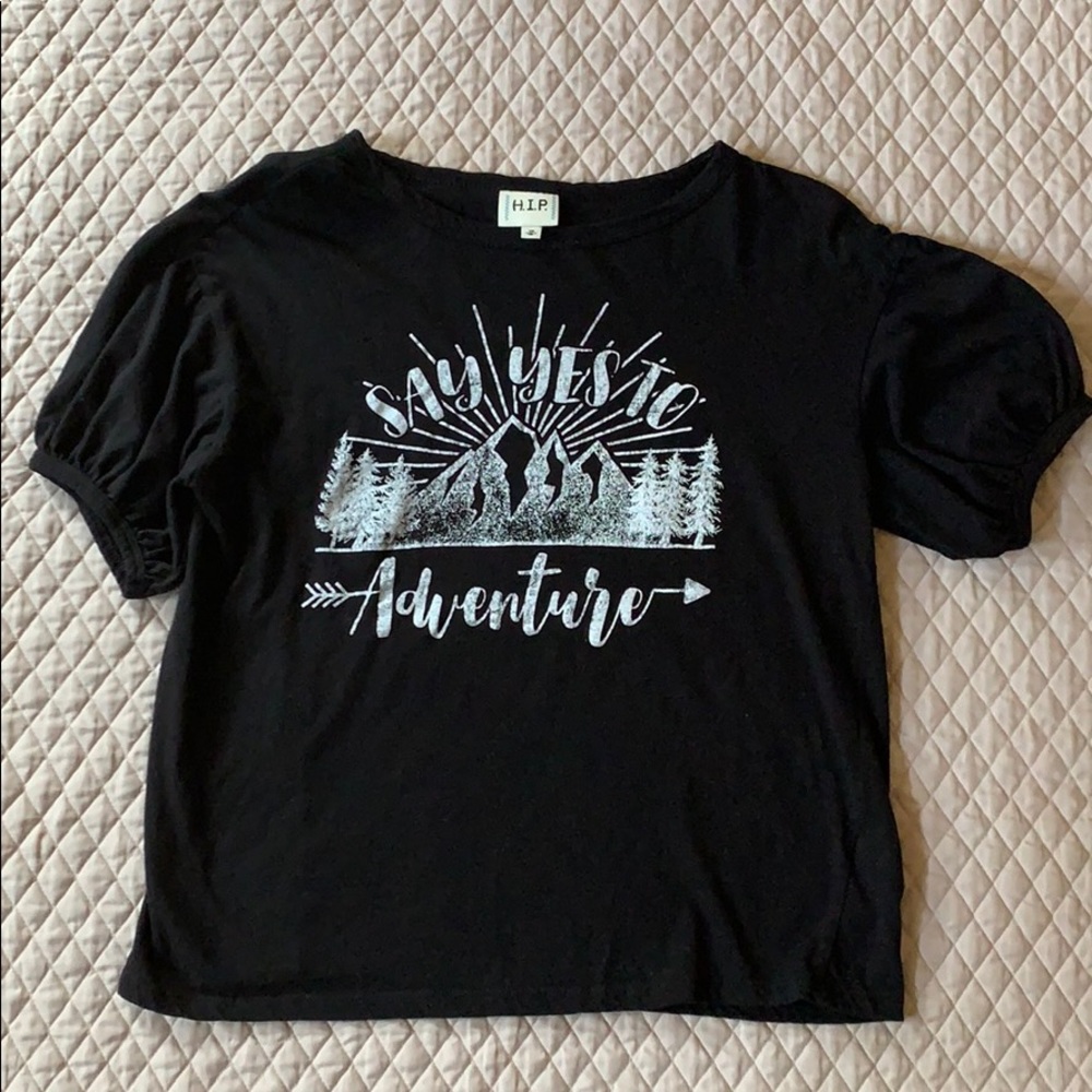 SALE (3/$15) Puff sleeve tee